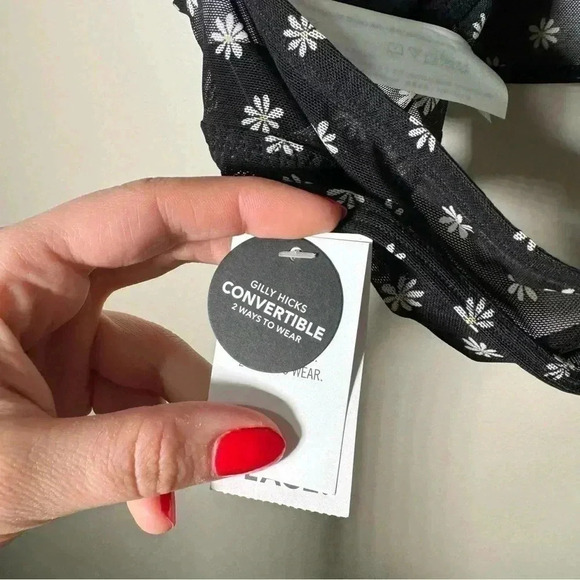 NWT GILLY HICKS DITSY FLORAL CONVERTIBLE BRALETTE M - Picture 4 of 7